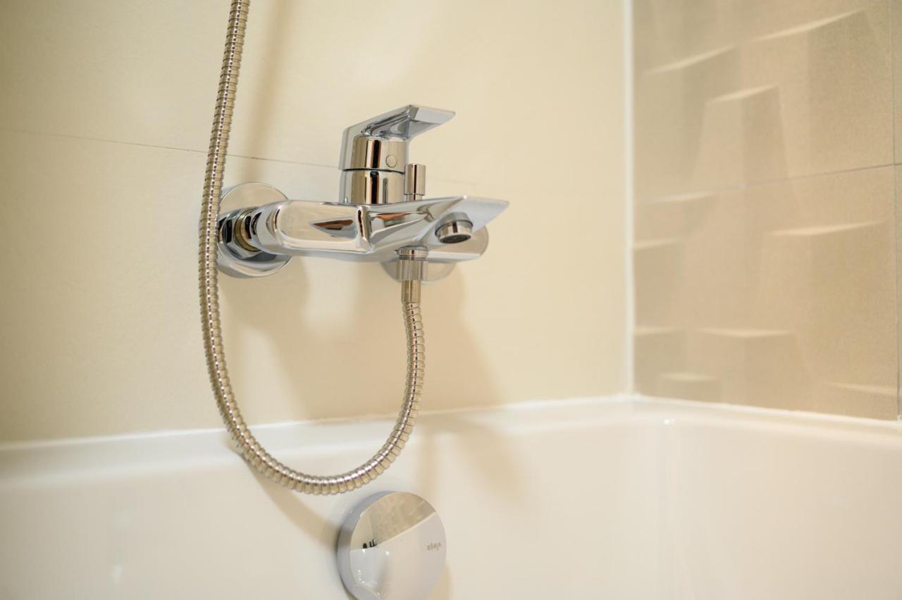 North Twin Apartment Букурещ Екстериор снимка