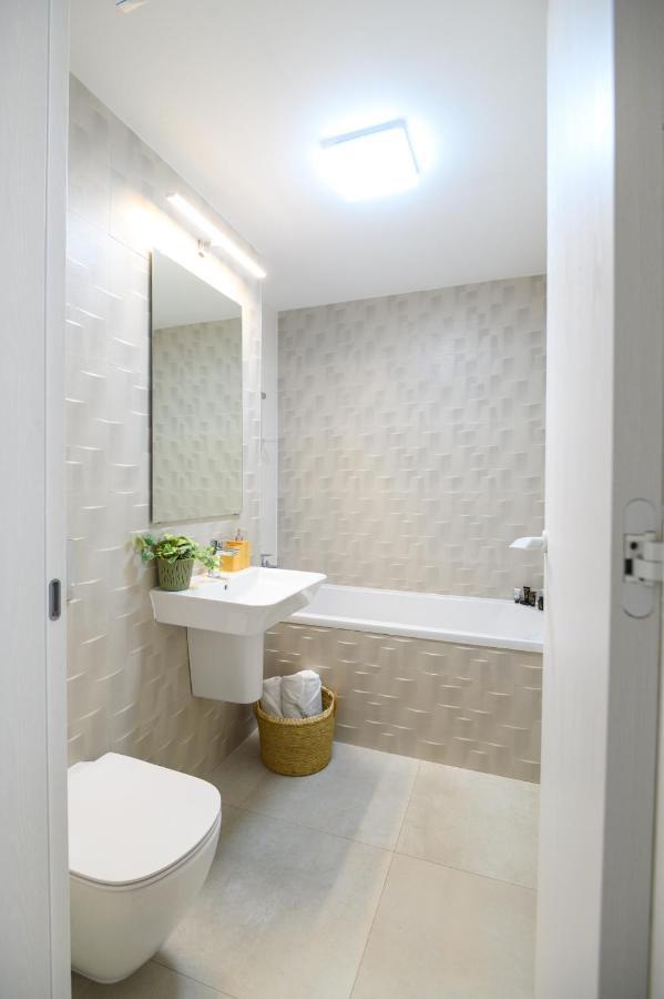 North Twin Apartment Букурещ Екстериор снимка